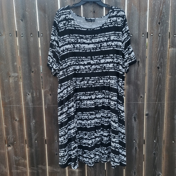 Apt. 9 Dresses & Skirts - Apt 9 Women's Dress with Pockets, Black White, 3X